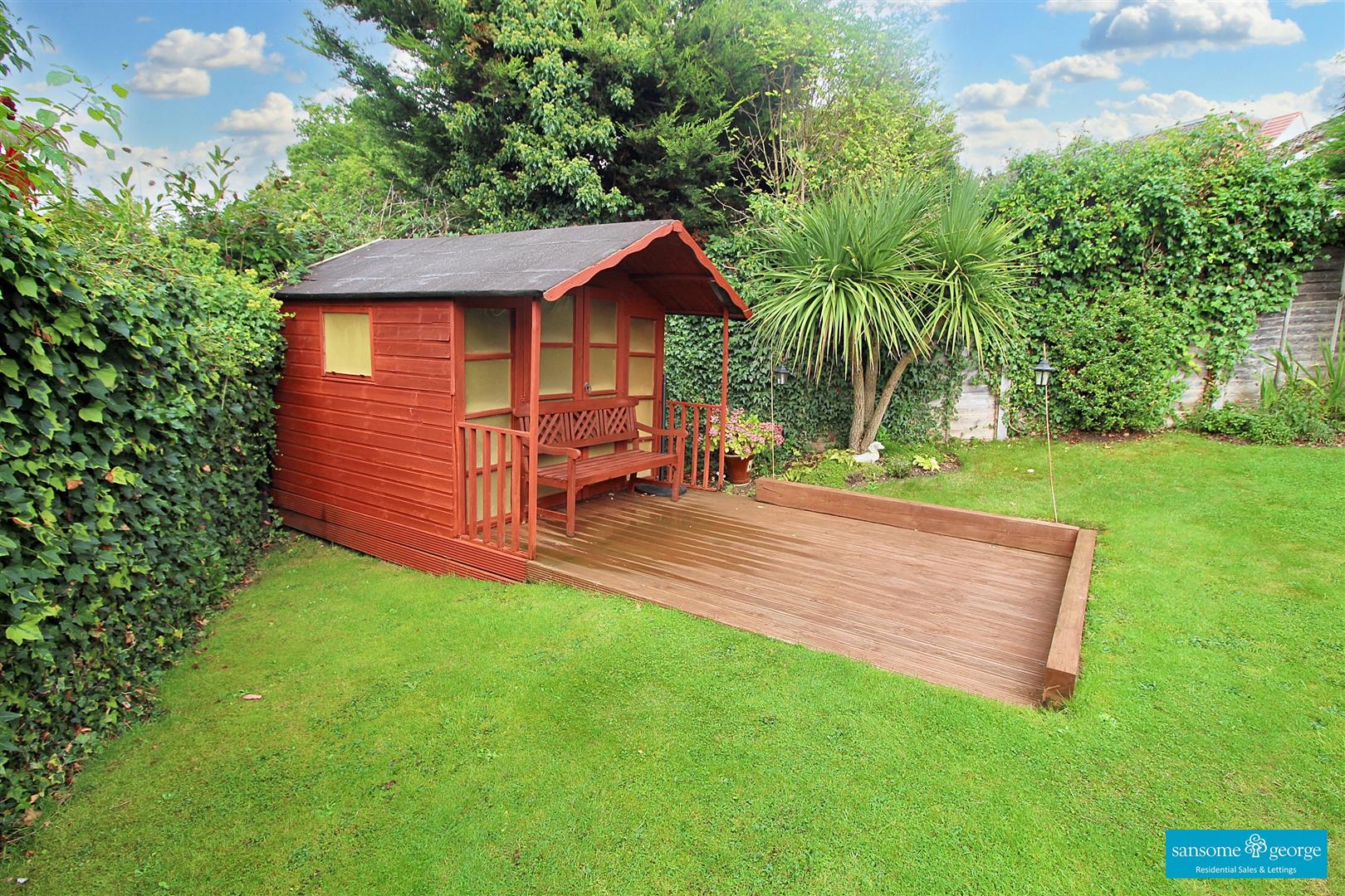 Treeton Close, Lower Earley